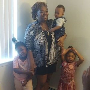 Meet your Posher, Joyce